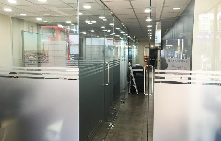 commercial glass partitions
